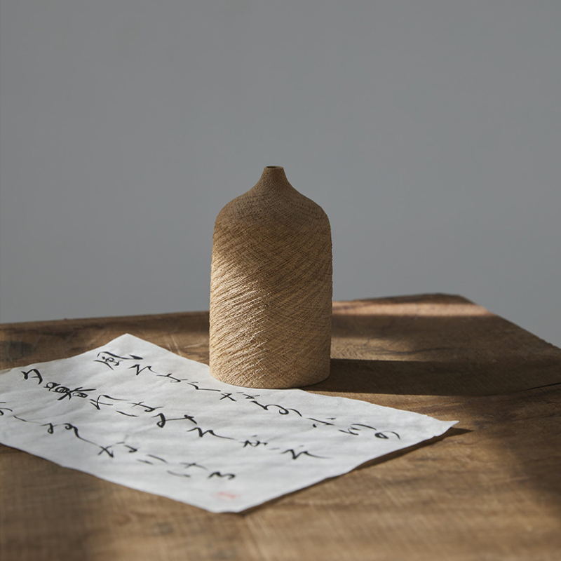 Декоративная ваза Mina Vase 